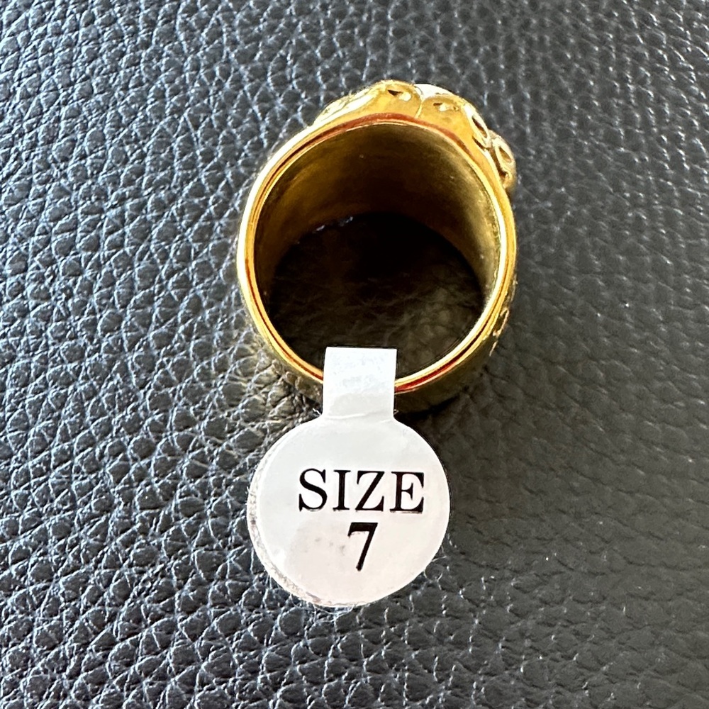 Elegant Gold and Pearl Ring - Picture 5 of 5